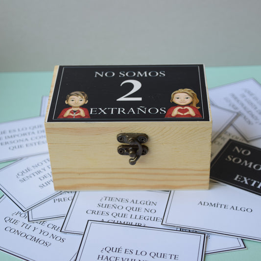 Juego de mesa "No somos dos extraños"